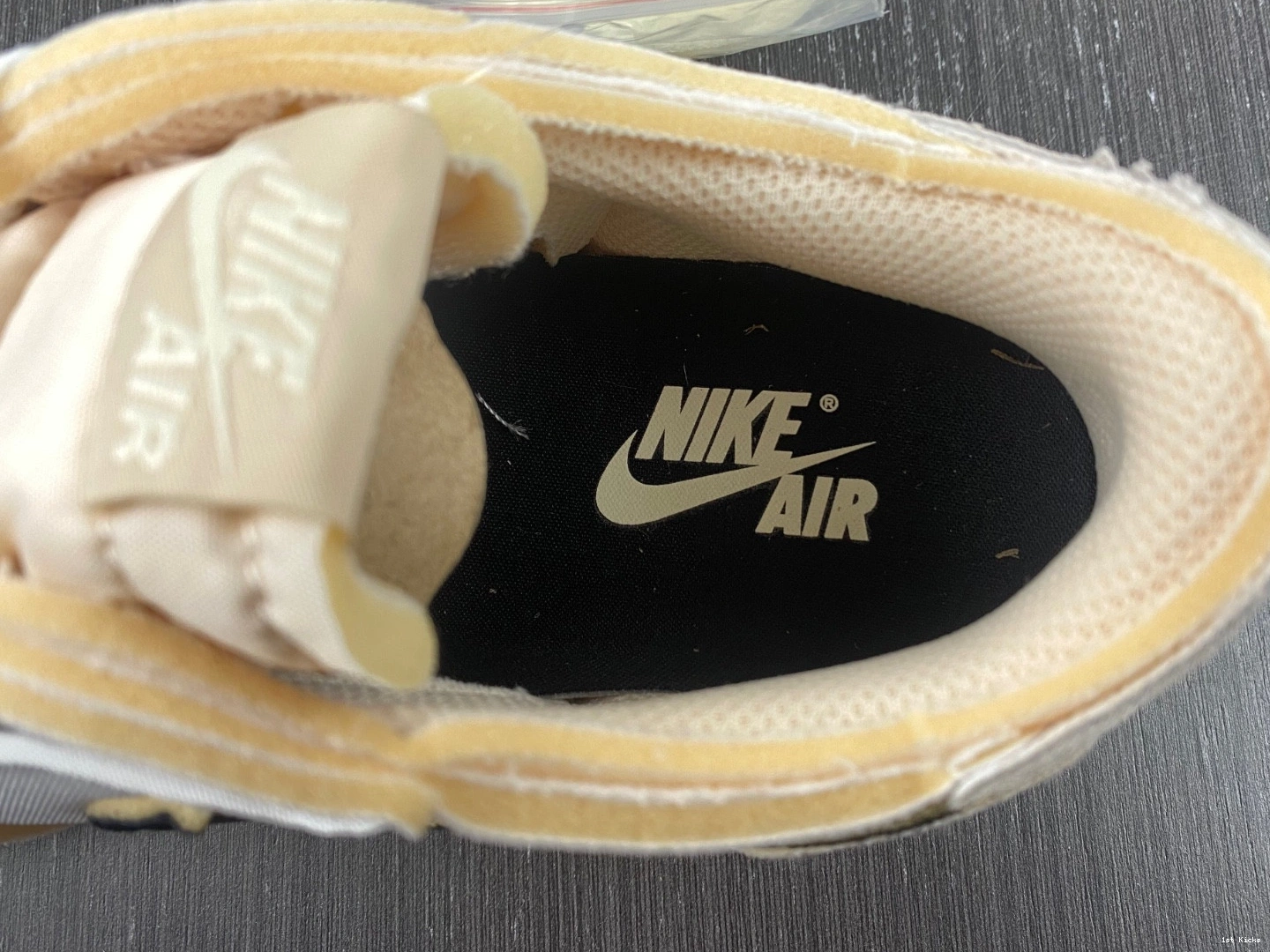 1 Low Jordan DV0982-100 Air 